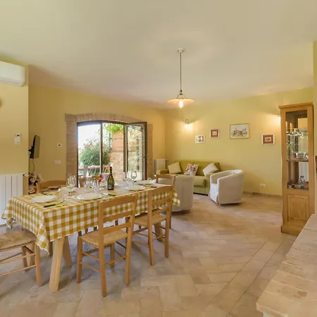 2 Bedroom Beautiful In Avigliano Umbro