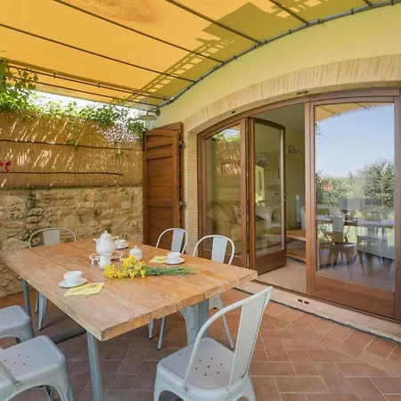 Διαμέρισμα Cozy In *