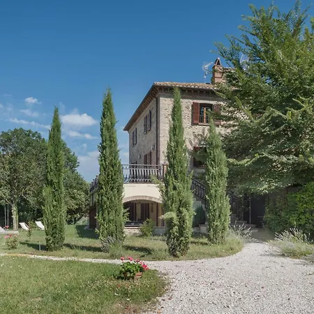 2 Bedroom Beautiful In Apartment Avigliano Umbro